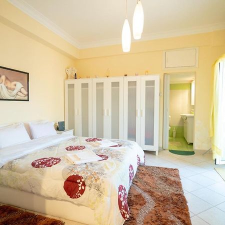 Attica Train Station 1 Bedroom 4 Pers Apartment Athena Bagian luar foto