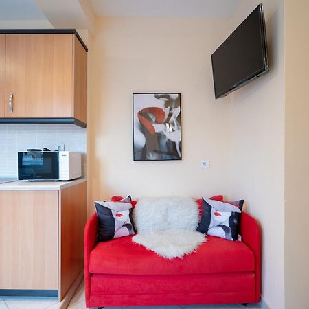 Attica Train Station 1 Bedroom 4 Pers Apartment Athena Bagian luar foto