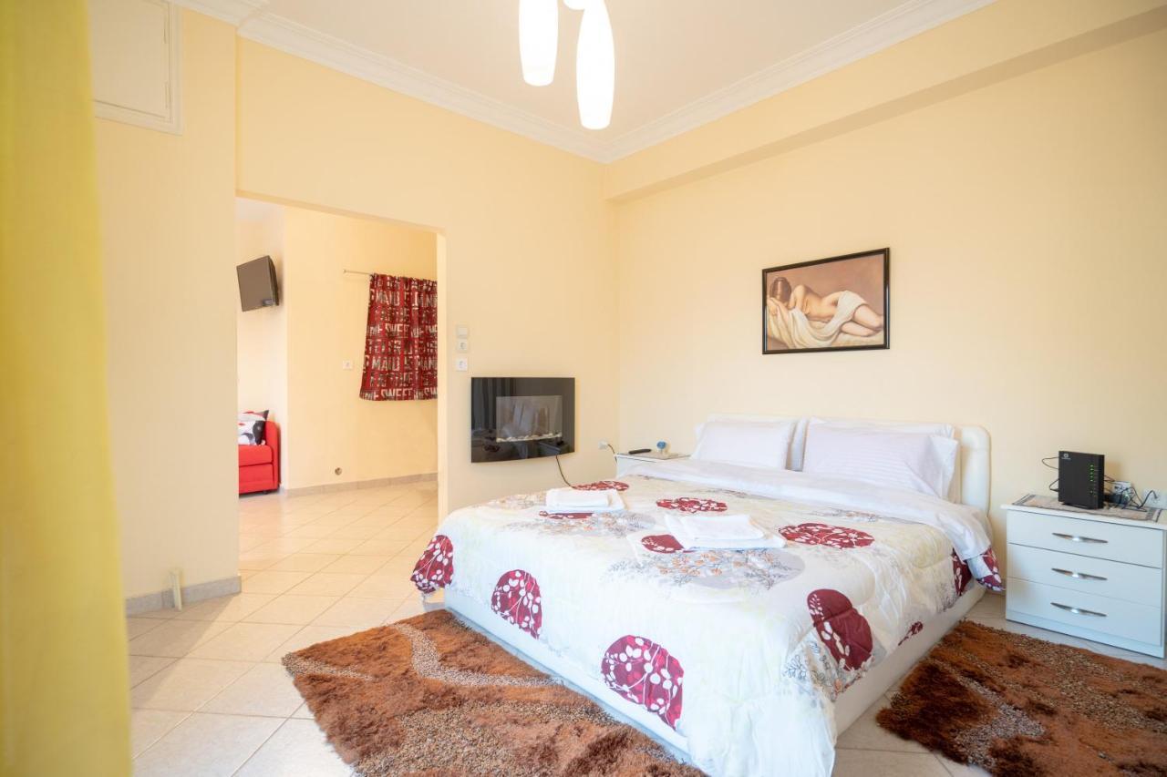 Attica Train Station 1 Bedroom 4 Pers Apartment Athena Bagian luar foto