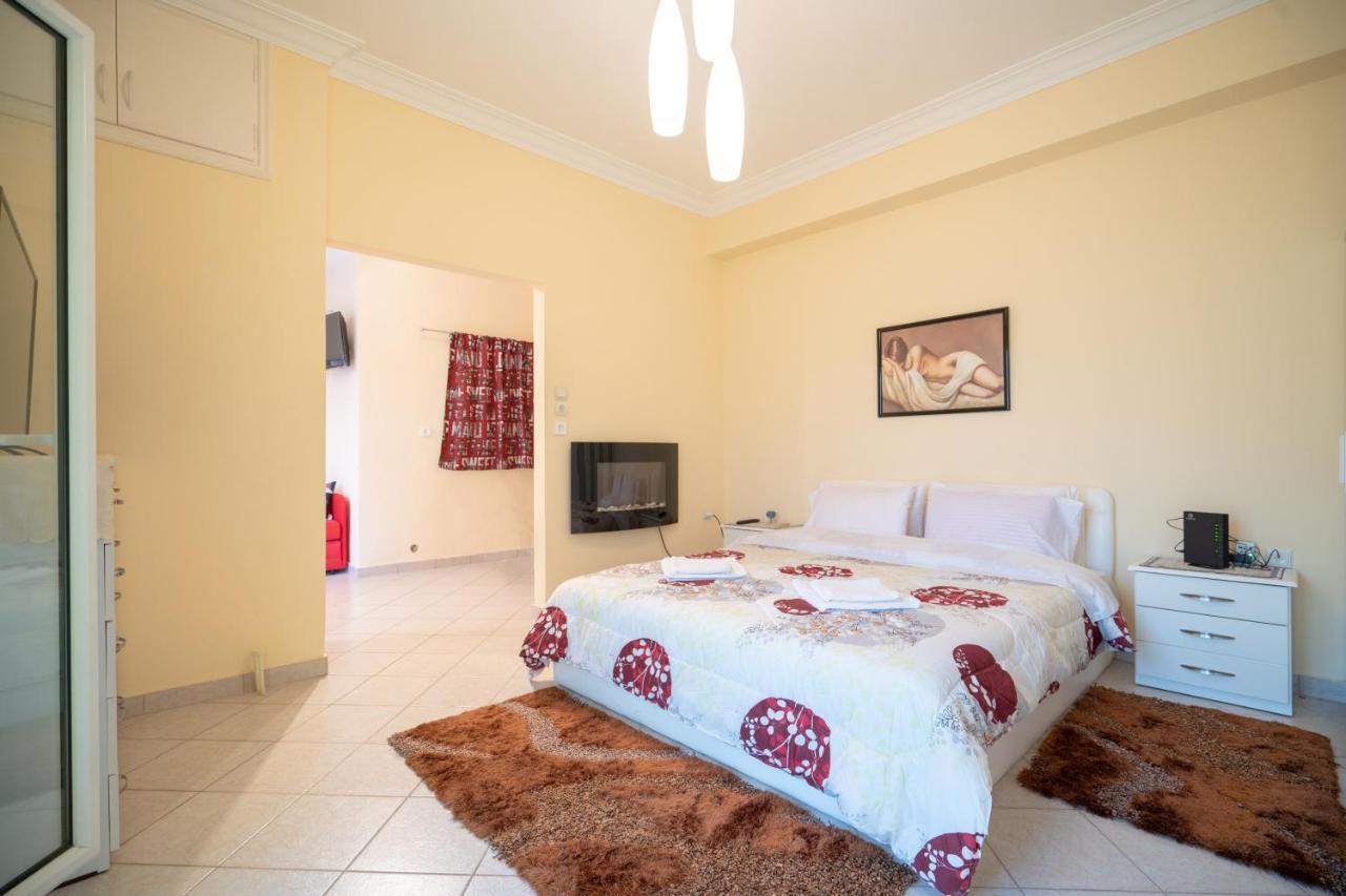 Attica Train Station 1 Bedroom 4 Pers Apartment Athena Bagian luar foto