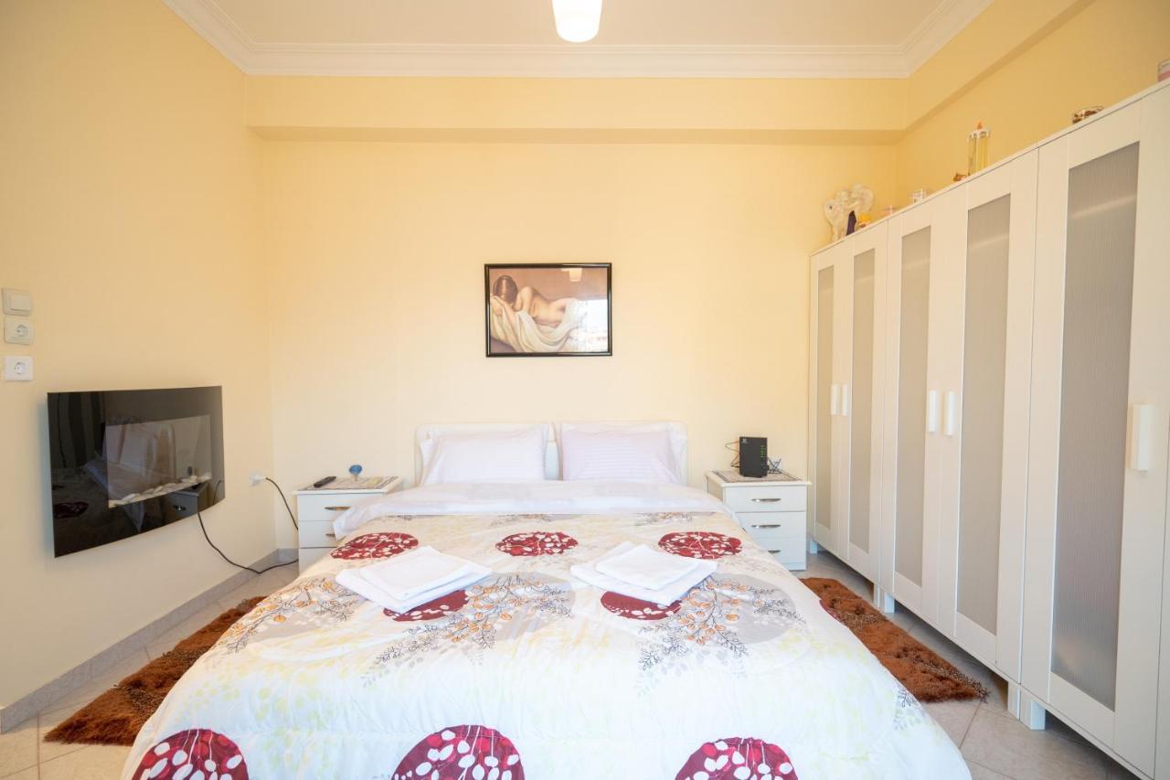 Attica Train Station 1 Bedroom 4 Pers Apartment Athena Bagian luar foto