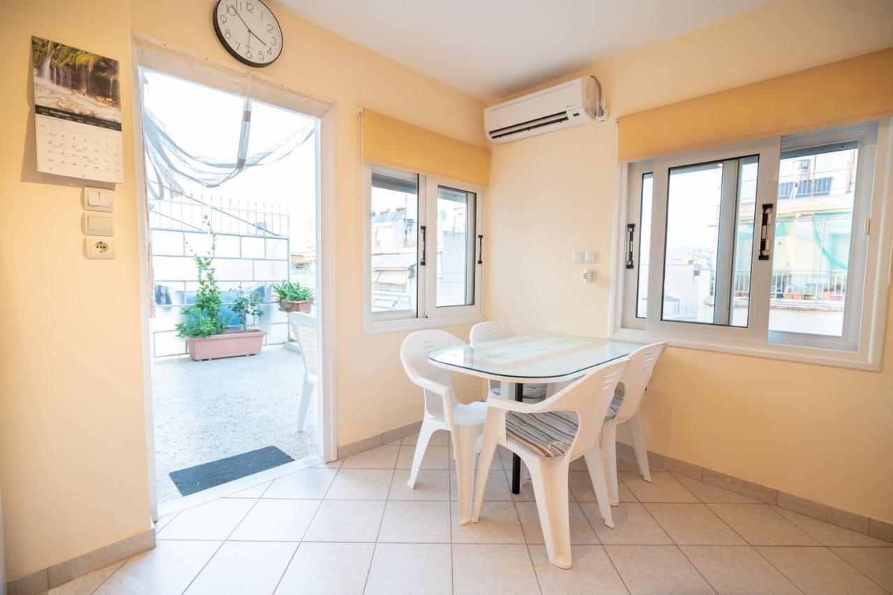 Attica Train Station 1 Bedroom 4 Pers Apartment Athena Bagian luar foto